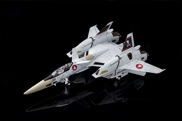 お得】 マクロス アルカディア VF-4A Finish Premium ライトニングⅢ