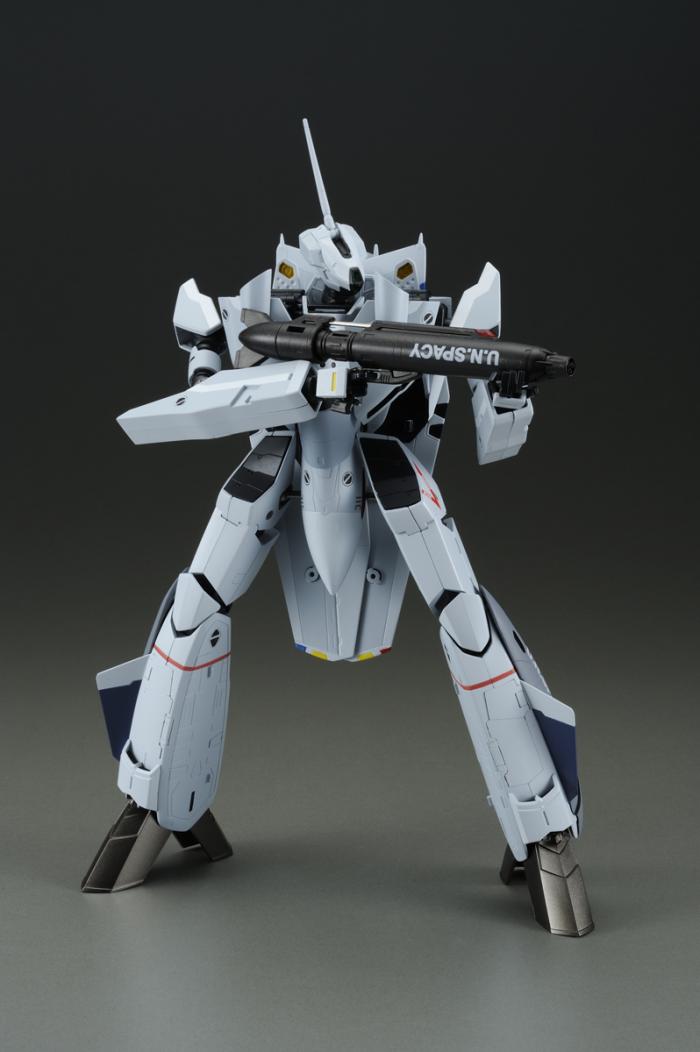 ☆アルカディア VF-0S フェニックス 1/60 完全変形 マクロスゼロ 