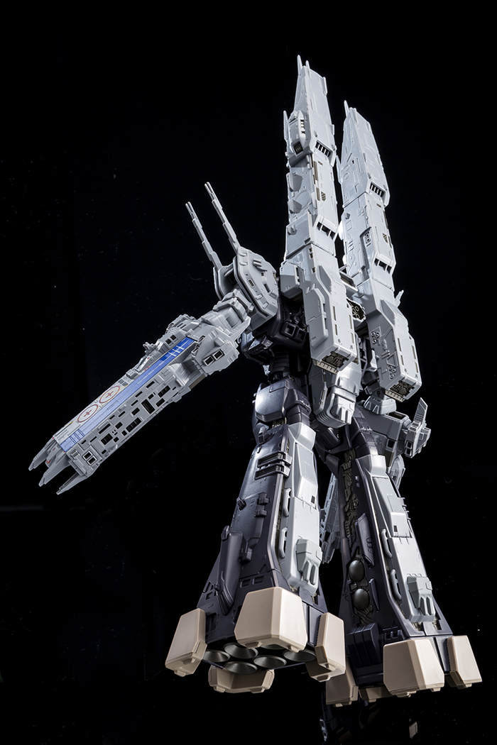 1／3000 完全変形 SDF-1 マクロス - フィギュア